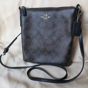 Coach F58309 Signature Small Crossbody Bag in brown/black